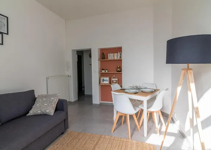 Le Chanzy-terrasse Privative *