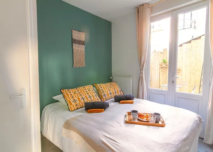 Le Chanzy-terrasse Privative Apartment